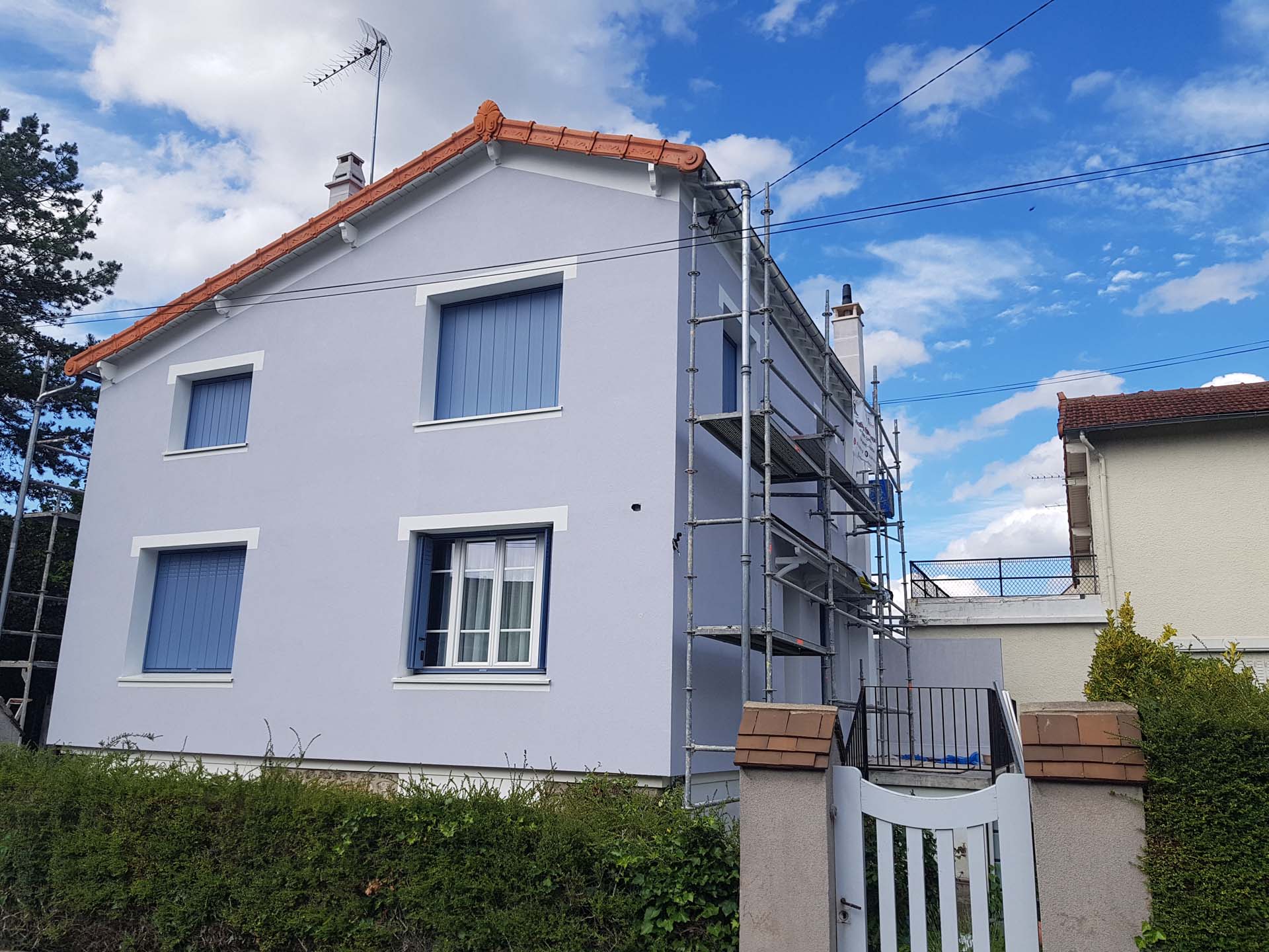 10 - Mise de l'enduit de finition. Crédits : Rénové